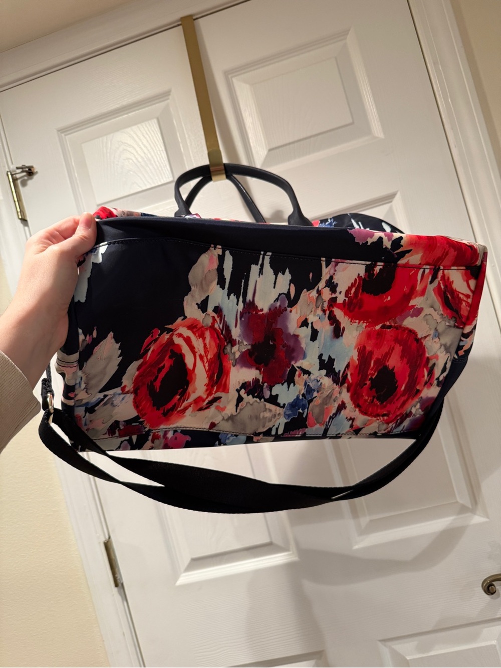 Kate Spade Blurry Floral & Navy Blue Weekender Duffle Bag - Picture 4 of 9